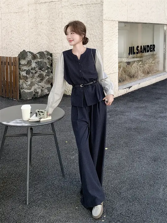 洗練されたデザイン！シャツとベストの組み合わせ秋春用カジュアルパンツ【大人女性向け・上品なスタイル】（セットアップ対応）