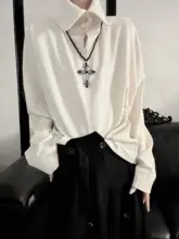 高級感あふれるデザインの長袖ハイネックシャツ【レトロスタイル・春用・ルーズフィット】