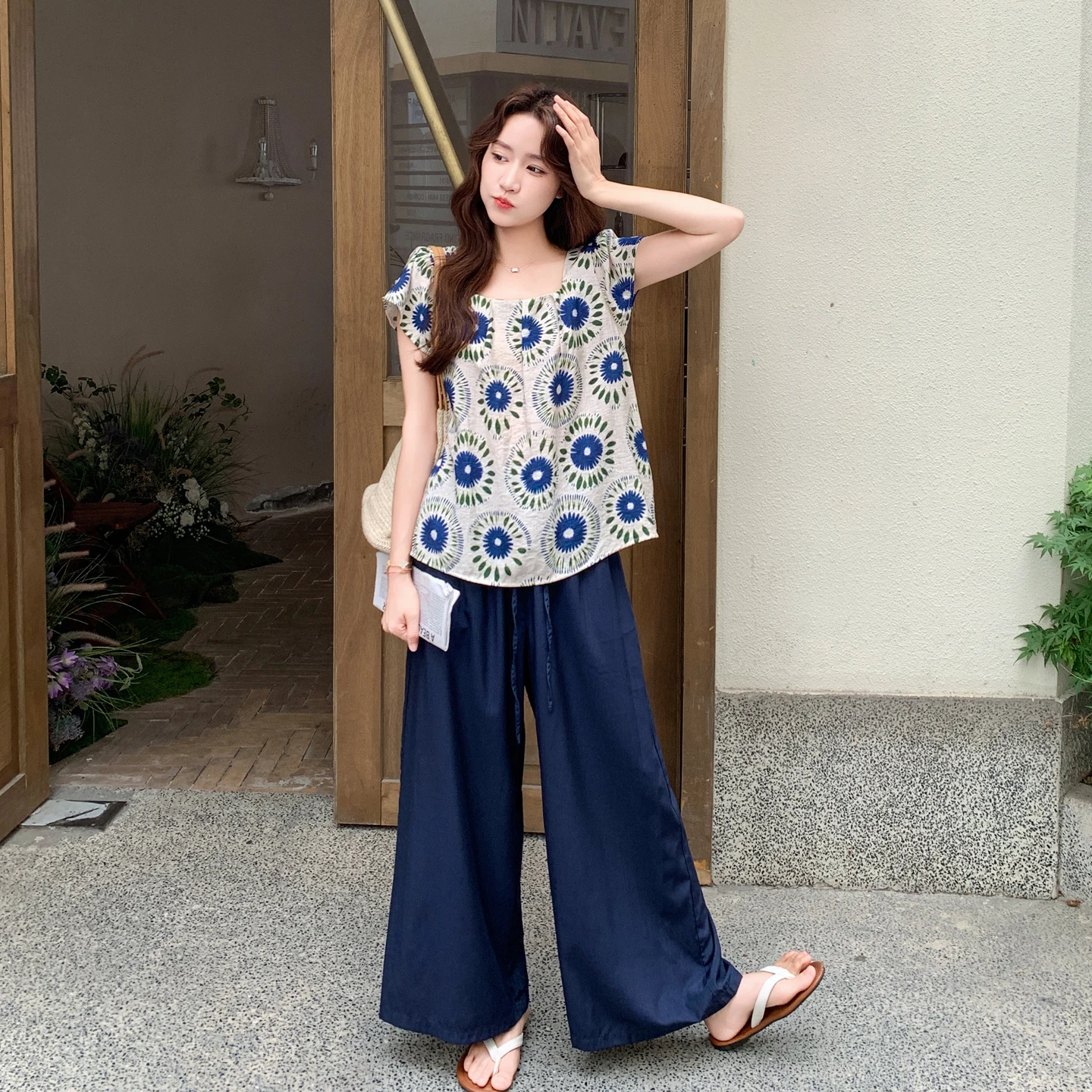   ワイドパンツ ブラウス おすすめ5選：通勤からカジュアルまで、どんなシーンに合うかを徹底解説