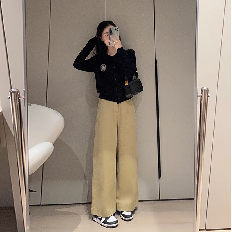 カーゴパンツ メンズ コーデ - 九分丈・ゆったりシルエットによる実用性とスタイルのバランス