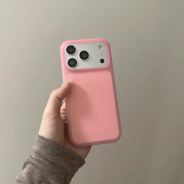 スマホケース 液体シリコン 耐衝撃 もちもち 肌触り ピーチピンク 無地 上品 インスタ映え 韓流 iPhone 16 Pro 17 Pro Max 18 Pro Max 対応