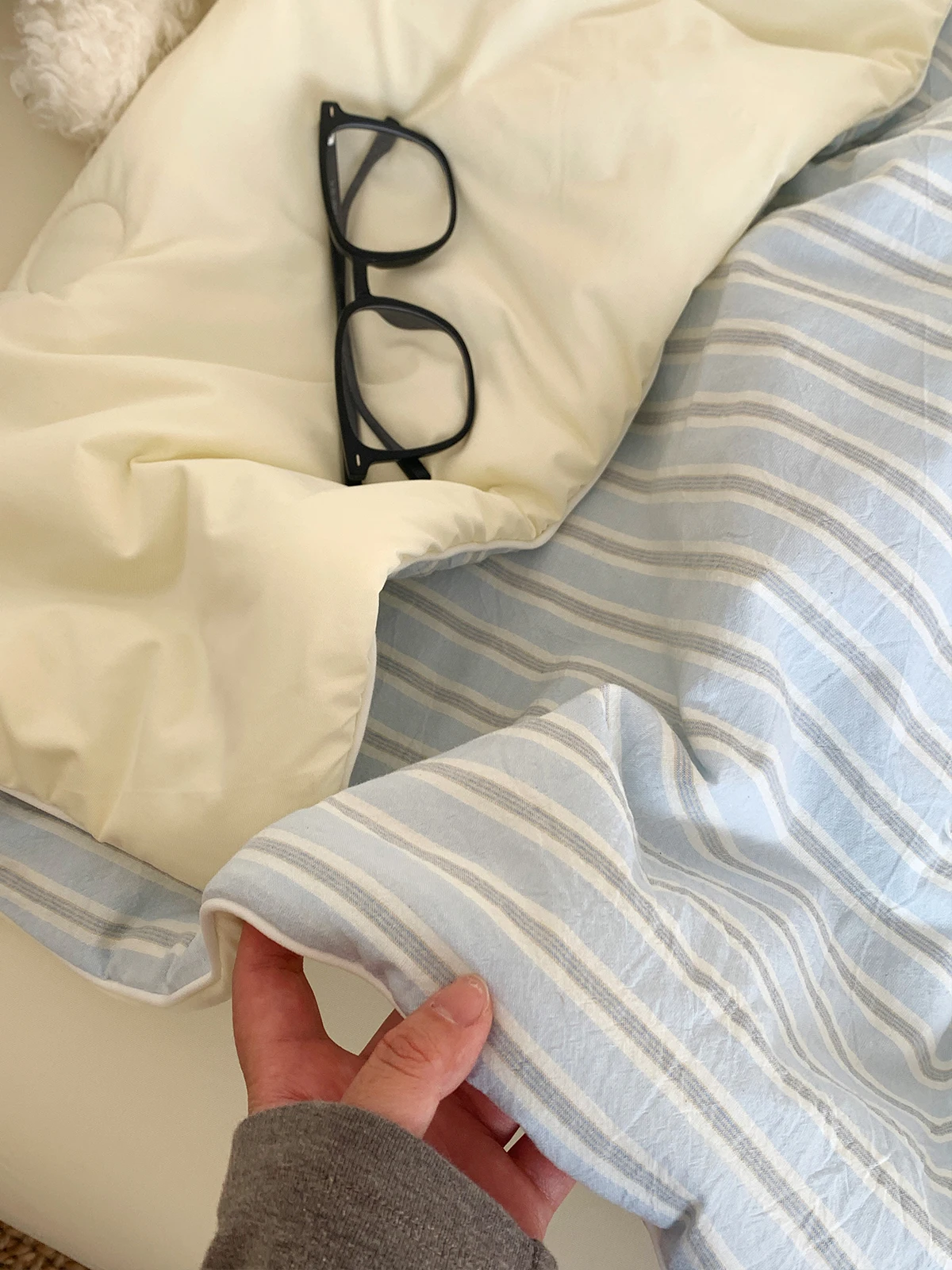 全棉のダブルフェイス涼感夏用掛け布団：通気性・洗える・薄手で一人暮らしの夏を快適に