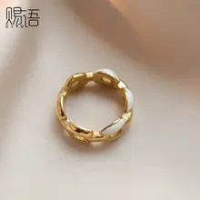 シンプルなデザインの透かしリング【女性用・チェーン風・韓国スタイル】
