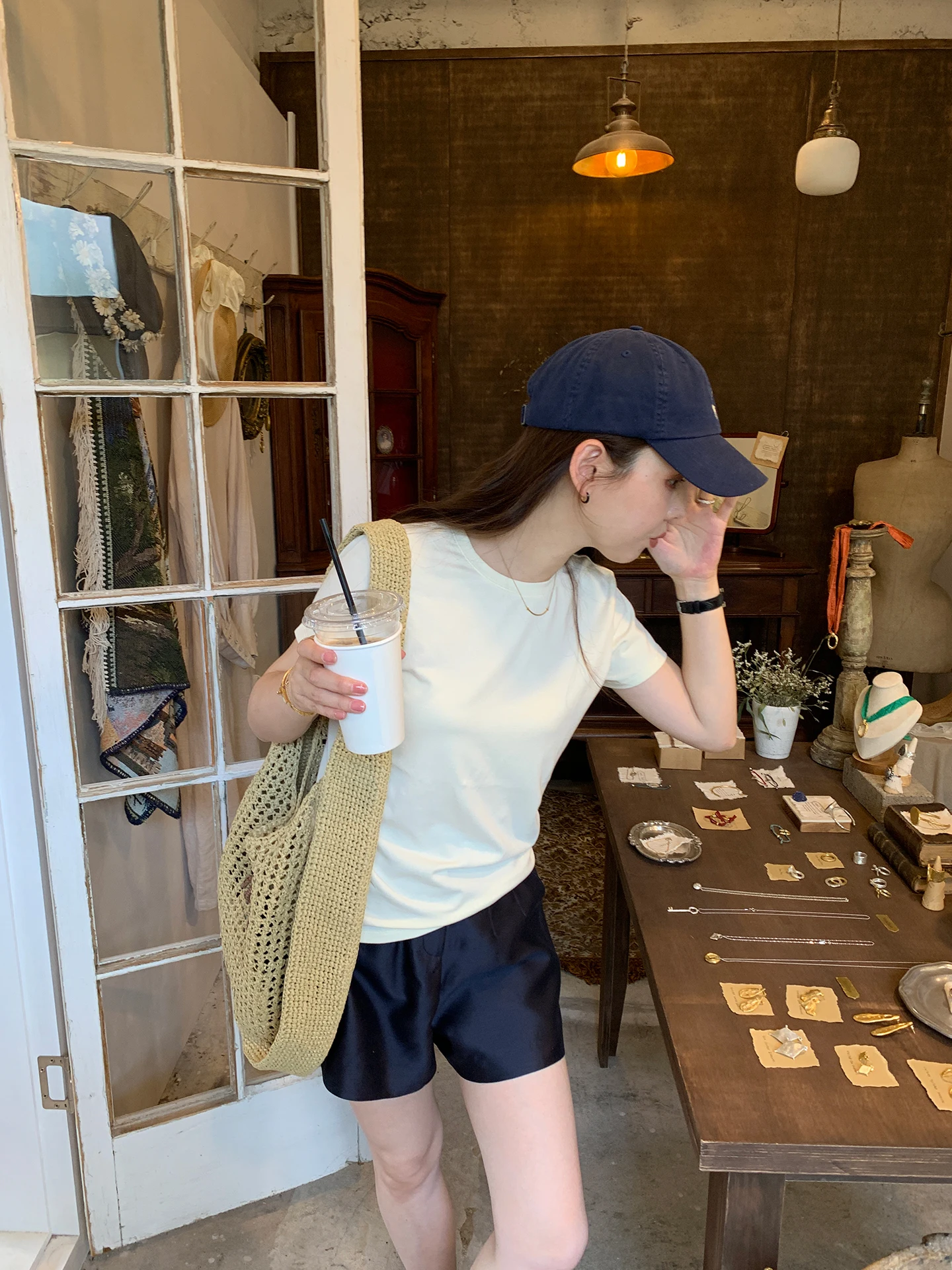 40代のカジュアルファッションで悩むなら、この短袖Tシャツが救いになる？