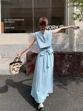 した雰囲気のノースリーブブラウスとスカート【女性用・夏用・上品なシルエット・（セットアップ対応）】