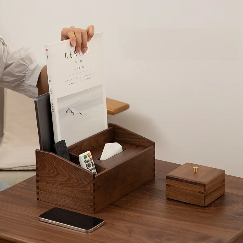 高級感ある無垢材製マルチ機能ティッシュボックス：リモコン収納とテーブル用途の実用性解析
