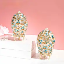 ロシアの真珠をあしらったエナメルの装飾卵型ジュエリーボックス【ファベージュ風・金属製】