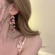 華やかなカラフルな花モチーフの流れるフリンジ付きピアス【イヤリング・ノー打孔・エレガントデザイン】