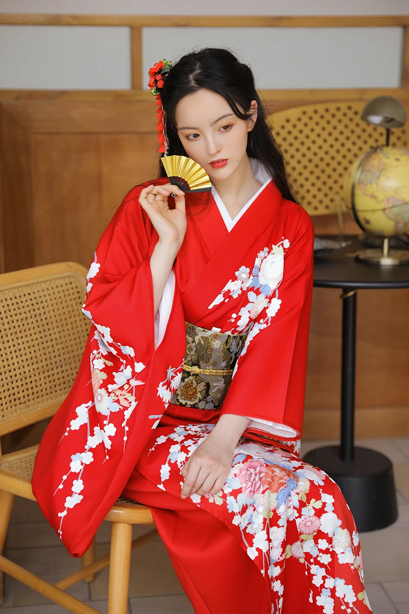 着物ドレスを選ぶときに迷うのは、本当に「和装ドレス」なのか？