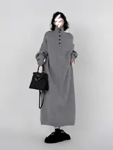 グレーの感あるニットワンピース【秋冬用・長め・ひざ下】