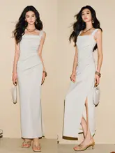 華やかな輝きのストレッチニットワンピース【手作りのプリーツ・スクエアネック・タイトフィット】