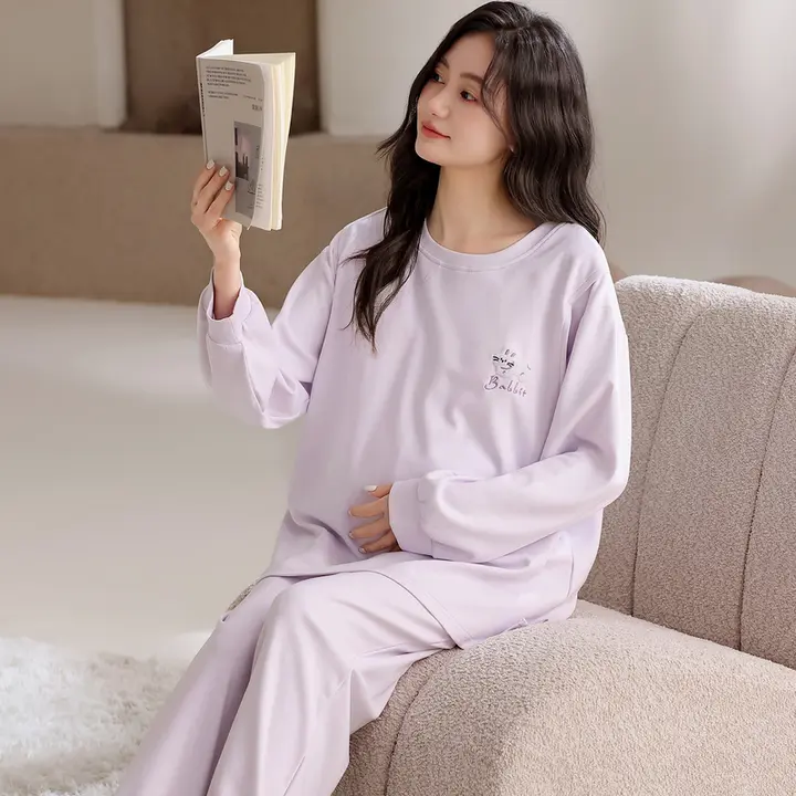 授乳対応の快適なマタニティパジャマ【春秋用・コットン・胸パッド付き・外出可能】（セットアップ対応）