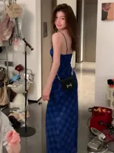 夏用 フランス風 青いワンピース【セクシーなVネック・キャミソール・ウエスト収縮・Aラインロングスカート】