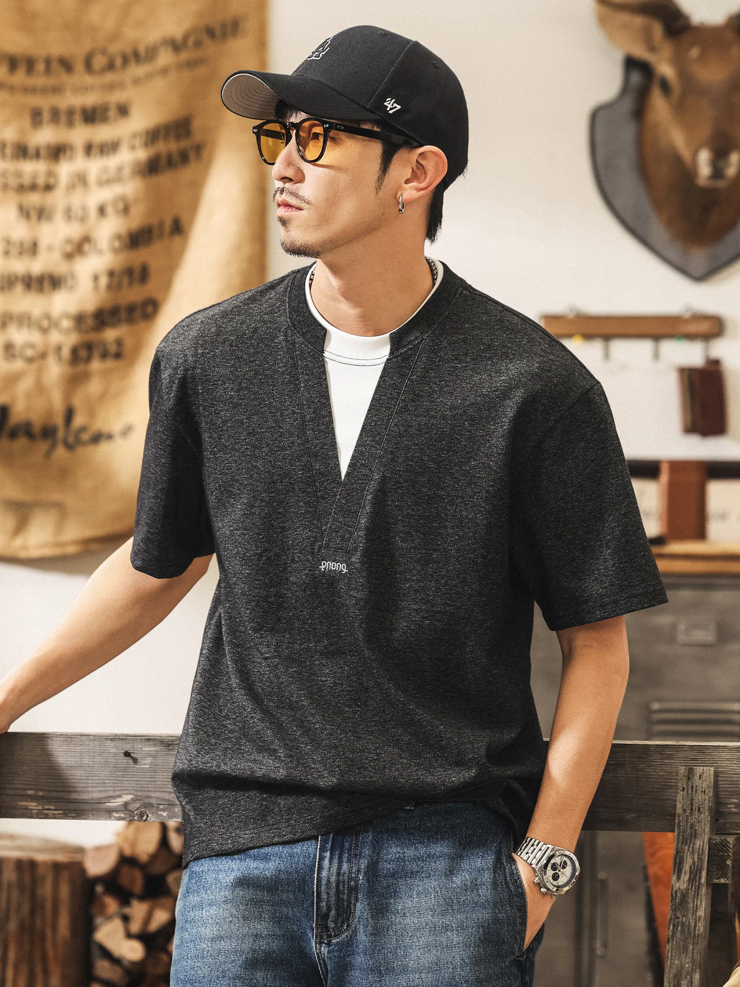トレーナー tシャツ 重ね着 どうしておすすめ？アメリカンビンテージ風のVネックTシャツが解決する3つの理由