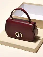 真皮製 ハーフムーンサドルバッグ【スタイリッシュ・シンプルなデザイン・ショルダー/クロスボディ兼用】