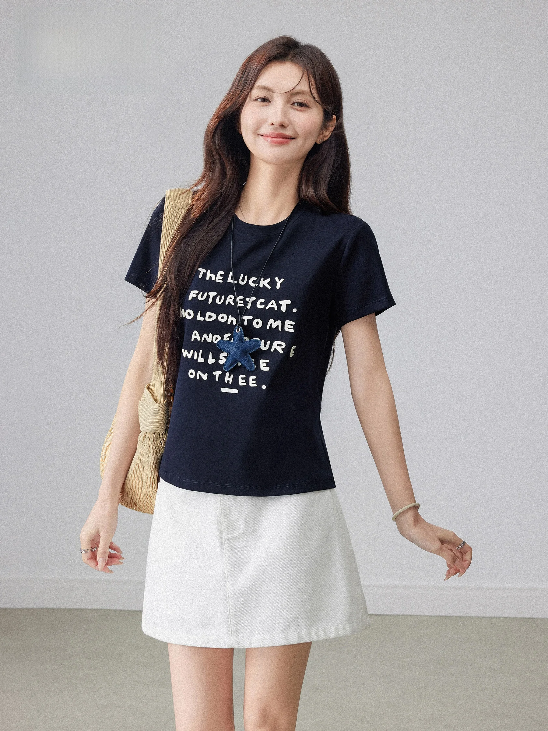 「学生時代の夏を彩る1枚」とは？個性的で美しいデザインのTシャツが選ばれる理由