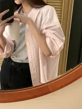 上品な印象の淡いピンクのシャツ【綿100%・リバースカラー】