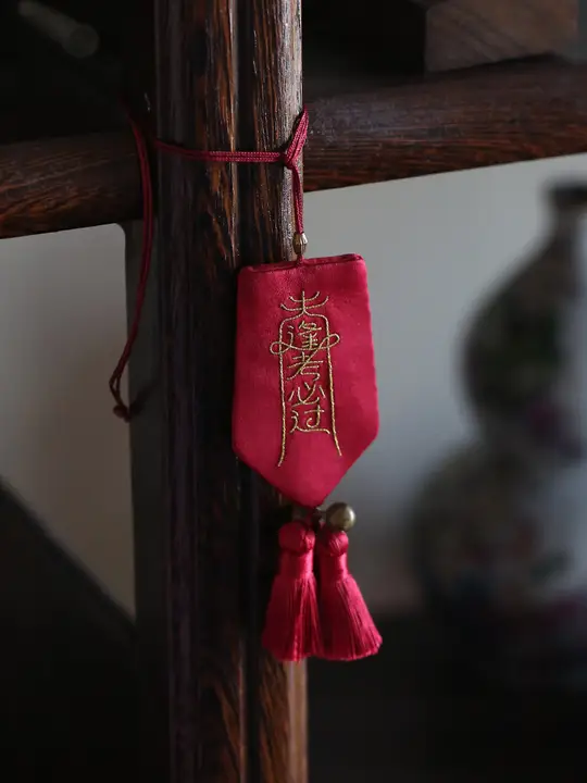 手作り刺繍の香囊【DIY・平安車掛け・友人への贈り物】