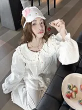 可愛い花柄フリル付きドールカラーのドット柄パジャマ【春用・コットン・肌に優しい・デイリーウェア】（セットアップ対応）