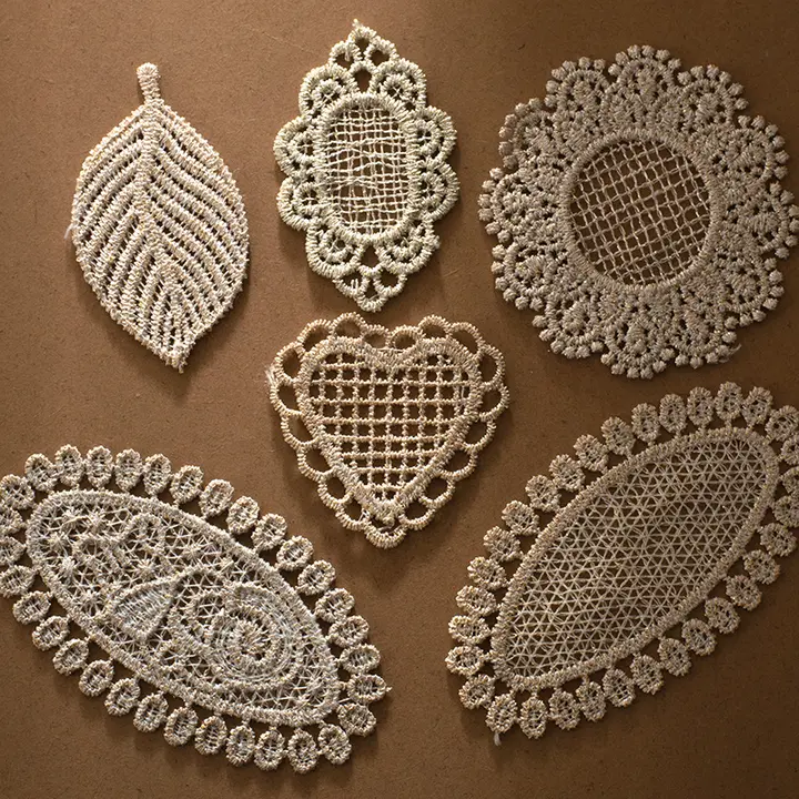 金糸刺繍の水溶性布用アップリケ【ローズゴールド・レース・装飾用】
