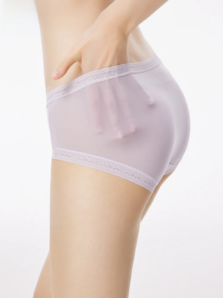 純桑蚕絲製女性用パンティ：30代女性に最適な高級ランジェリーのフレッシュ感と通気性を実証