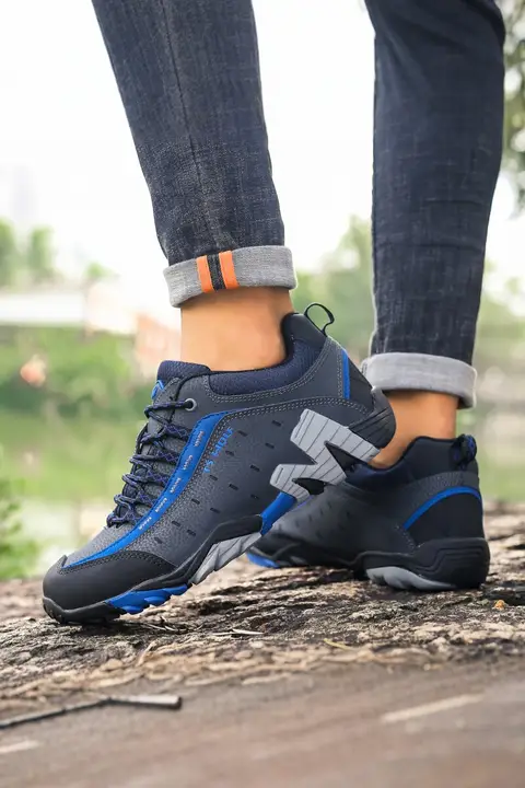 耐久性に優れたアウトドアハイキングシューズ【防水・滑り止め・高トップ・男女兼用】