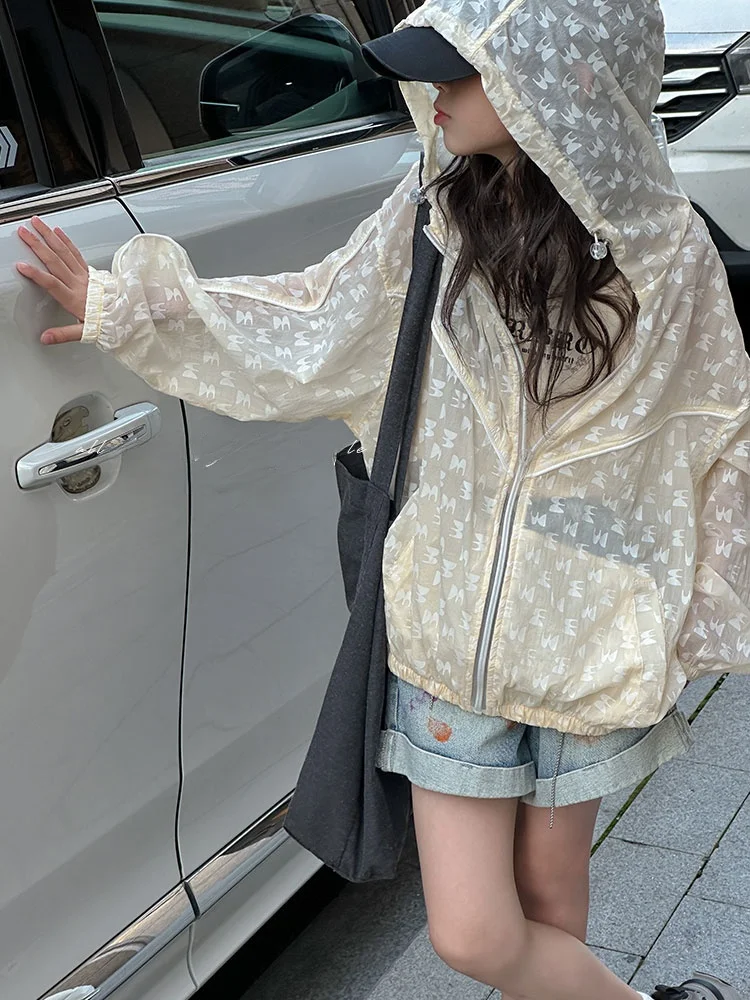 気温20度のとき、子どもに着せるべきパーカーはどれ？