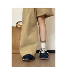 レトロスタイルのスニーカー【アメリカンカジュアル・女性用・軽量・快適な履き心地】