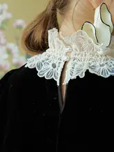 フレンチスタイルのレトロロマンティックレーストリムベルベットブラウス【春用・女性用・2色展開】