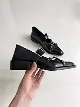 パンキースタイル マリージェーンシューズ【一文字ストラップ・金属装飾・太ヒール】
