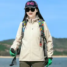 秋冬用の防風防水フード付きアウター【アウトドア・登山・カジュアル】