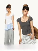 Tシャツ レディース 半袖 クロップド ローンネック プリント アメリカン風 スリム 着痩せ ギャル系 夏 トップス「BLACKBB」