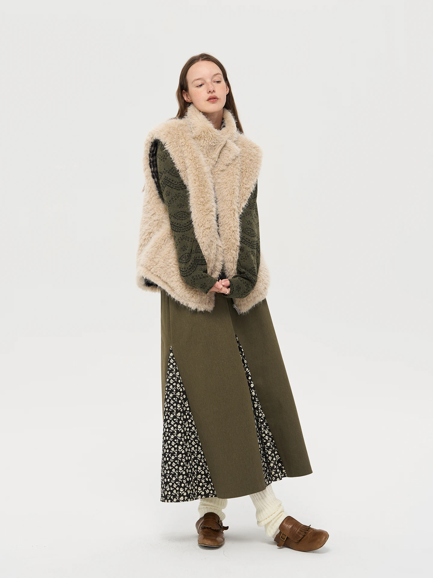 クロシェニットベストを買うなら、どんなものにすべき？