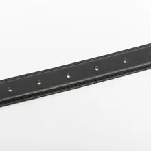 シンプルでスタイリッシュな通勤用レディースベルト【スタッズ付き】
