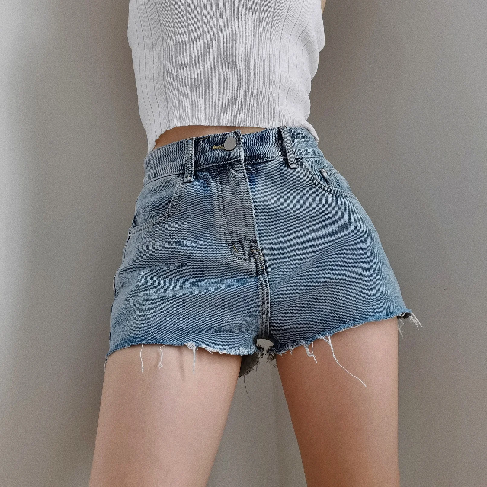 カーゴパンツ コーデ レディース | 高腰設計・アンティーク加工による美脚効果