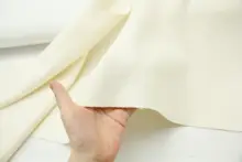厚手の柔らかい微シルエットの乳白色ツイードウール生地【ハンフの衣装用】（セットアップ対応）