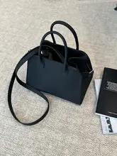 大容量真皮トートバッグ【通勤・斜め掛け・高級感】