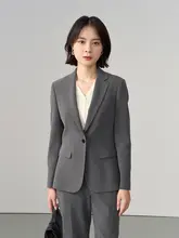 グレーのビジネスジャケット【女性用・面接・小柄向け・上品なデザイン】（セットアップ対応）