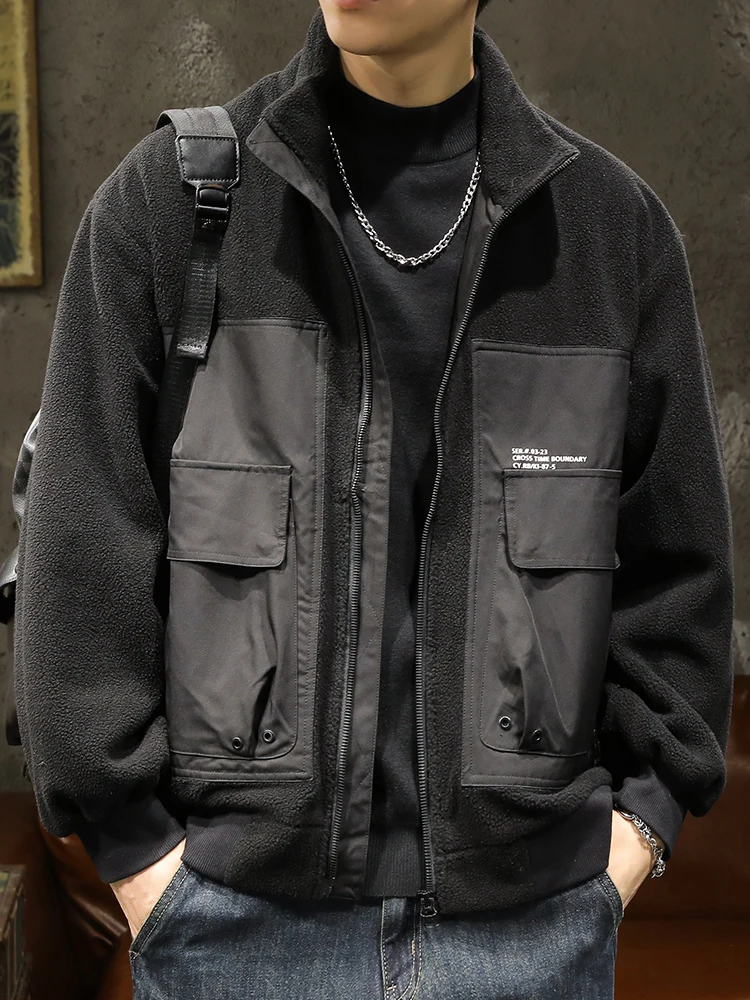 ジーパンにパーカーを着るベストな選び方は？厳選5選