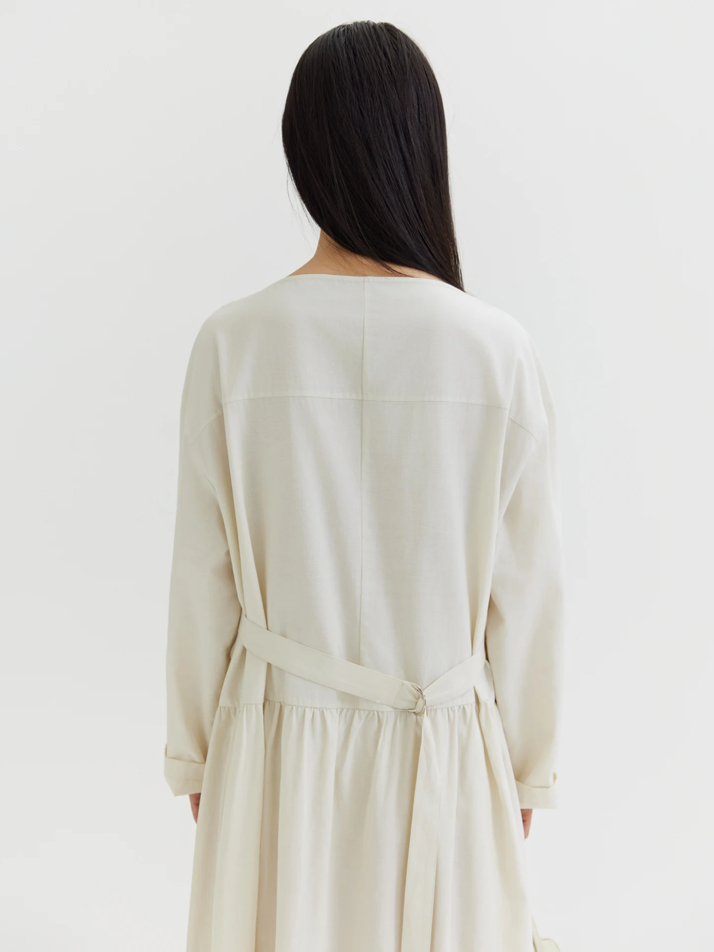 100センチ服とは？ウエストベルト付きレンガデザインワンピースの実際のサイズと使い方