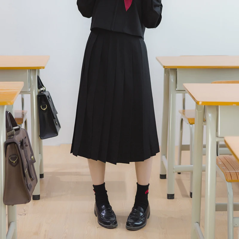 ジャンパースカート コーデ 完全ガイド｜レギンス・ブラウス・靴の組み合わせ術
