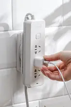 穴あけ不要の壁掛け電源タップホルダー【配線整理用・データケーブル収納】