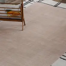 高級感あるフレンチスタイルラグ カウチソファ用【クリーム風・毛足の長い・暖房対応・無ホルムアルデヒド】