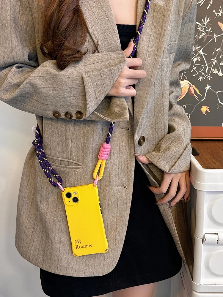 シンプルで便利！斜め掛け対応のスマートフォンケースが日常使いに最適な理由