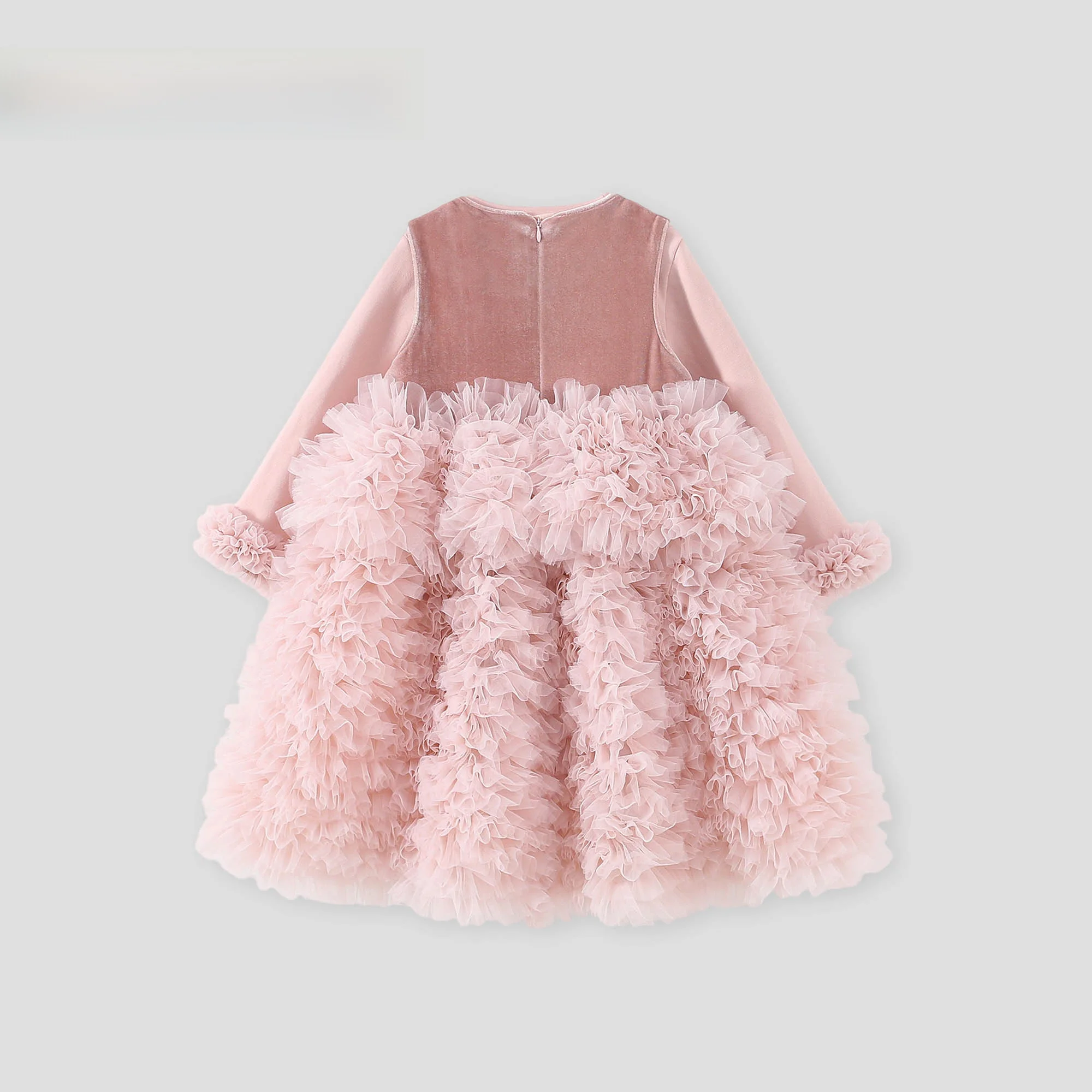 お食い初めの女の子服は、甘さと軽さのバランスが鍵！どう選ぶ？
