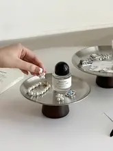 ヴィンテージスタイルの丸型テーブルハイバスケット【香水・ジュエリー用・収納ボックス】