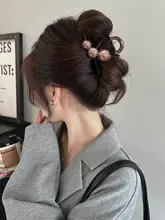 パール付き中型サメ型ヘアクリップ【エレガントなデザイン・後頭部用】