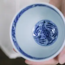 伝統的な青花魚藻模様の主人杯【柴窯製・容量大】