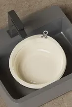 壁掛け洗面器【プラスチック製・厚手・創意デザイン・家庭用】