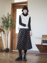 冬用ウールフレアスカート【ドット柄・ミディ丈・エレガントデザイン】